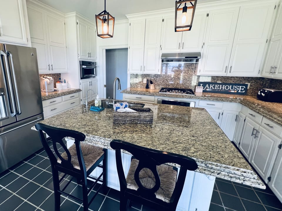 Kitchen
Large  refrigerator 
All stainless steal appliances 
Keurig coffee make
