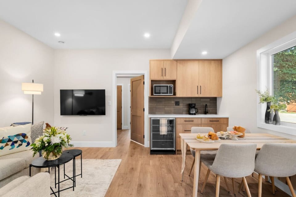 4-seater dining on the main floor and compact kitchenette