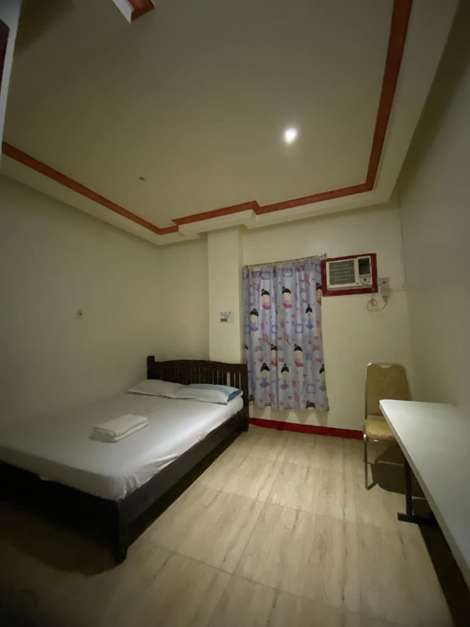 Deluxe Room | Desk, free WiFi