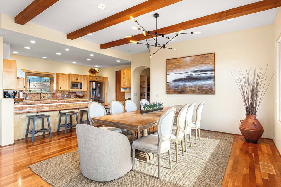 [Main Dining Area] Features multiple seating options for everyone.