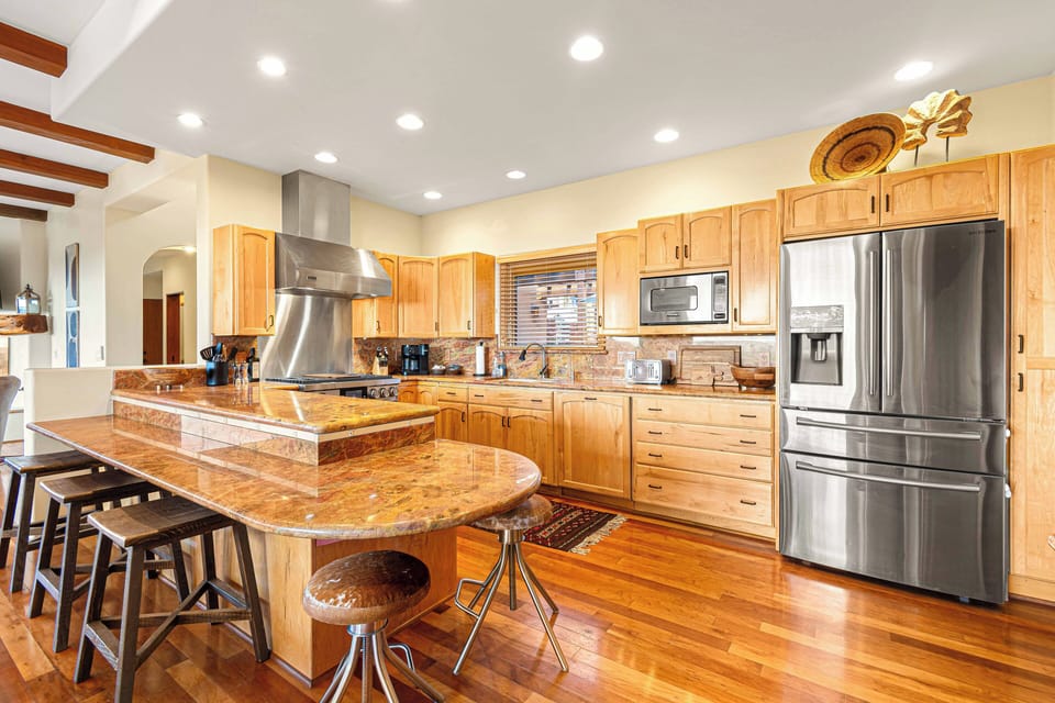 [Main Kitchen] Well-equipped modern kitchen has everything you need to cook for everyone!