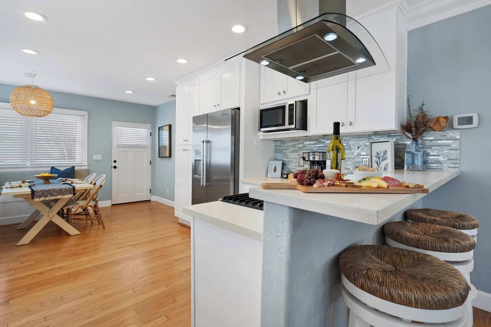 Kitchen with dining area