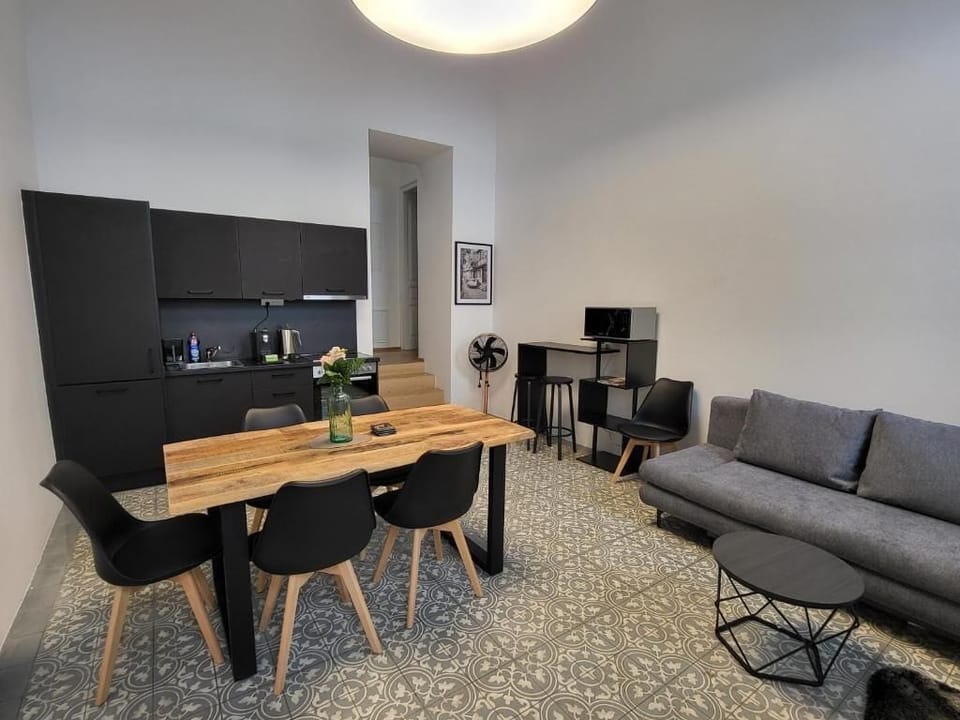 Apartment, 1 Bedroom | Living area | Smart TV, Netflix, heated floors, streaming services