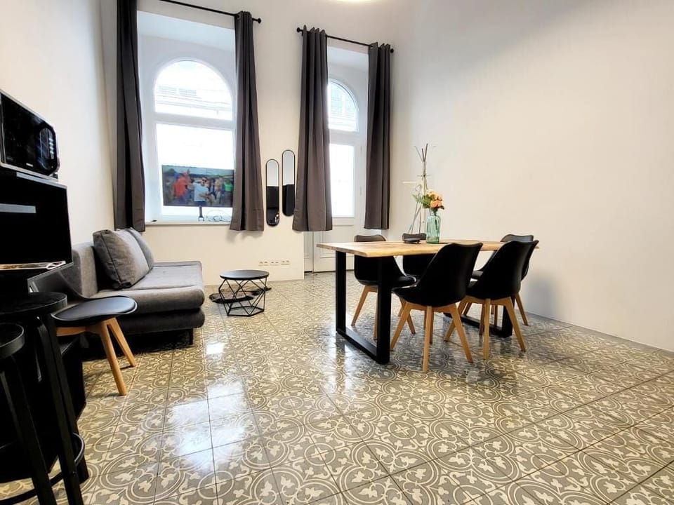 Apartment, 1 Bedroom | 1 bedroom, soundproofing, free WiFi, bed sheets