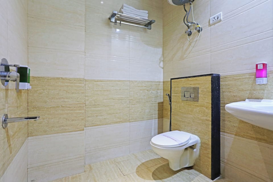 Minibar, desk, free WiFi, bed sheets