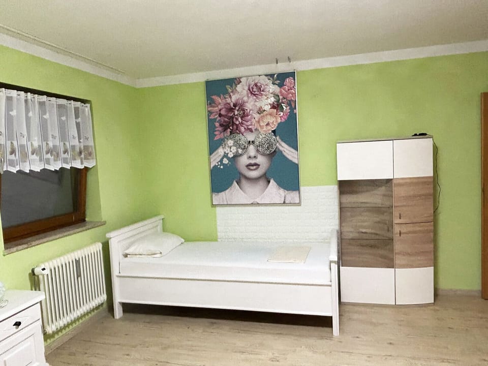 3 bedrooms, desk, free WiFi