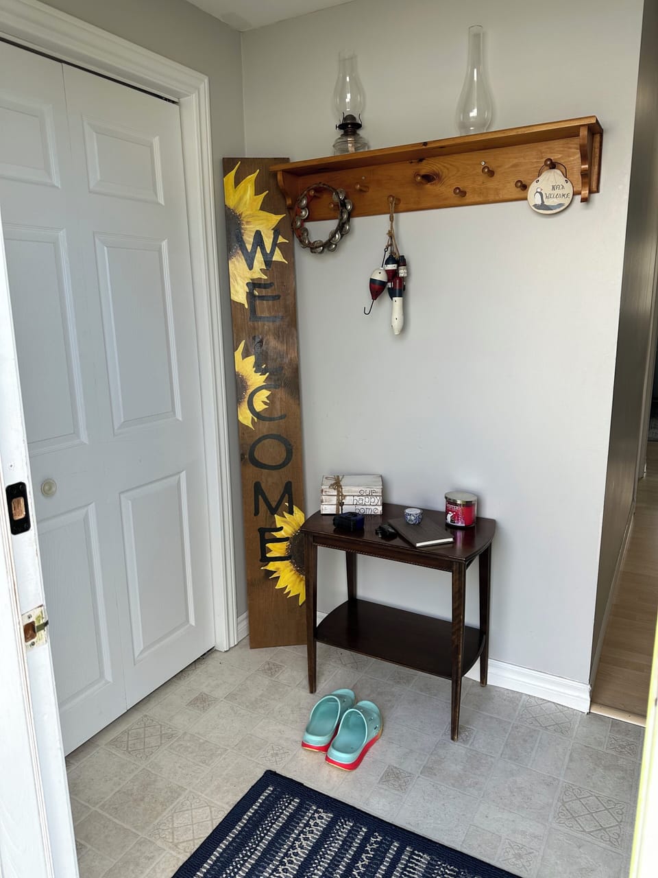 Main entrance with closet. 