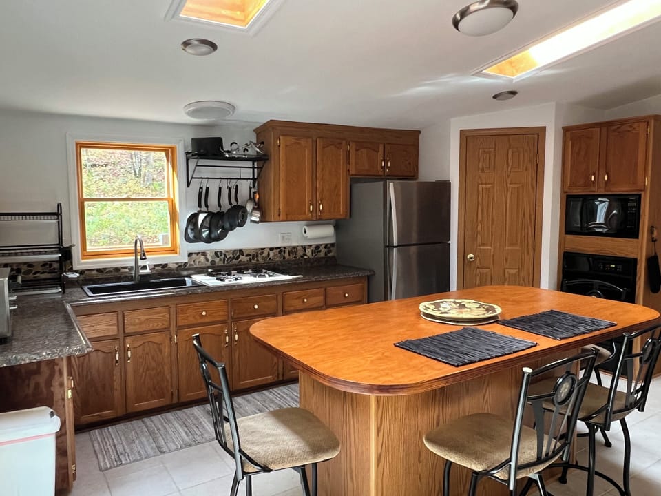 Kitchen with center island
