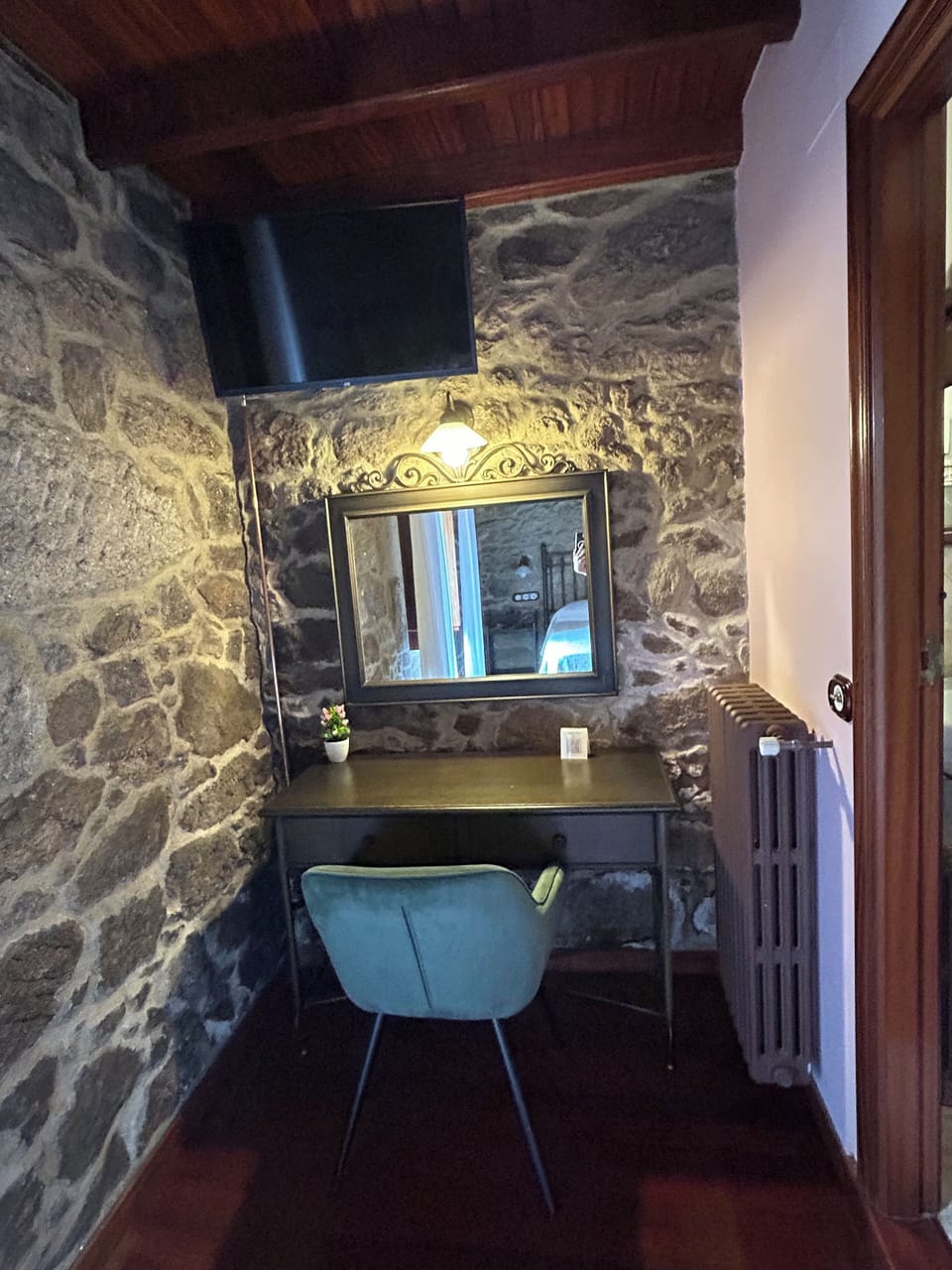 Superior Room, Garden View | Free WiFi, bed sheets