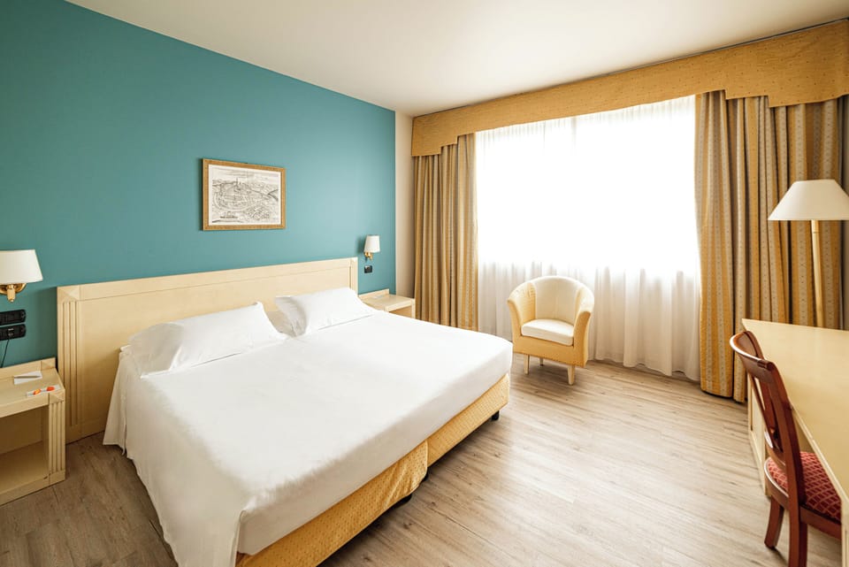 Superior Double Room | 1 bedroom, down comforters, minibar, in-room safe
