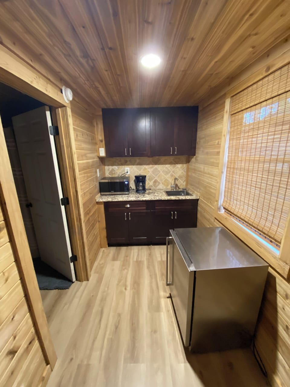 Extra guests? Put them in the bunkhouse 