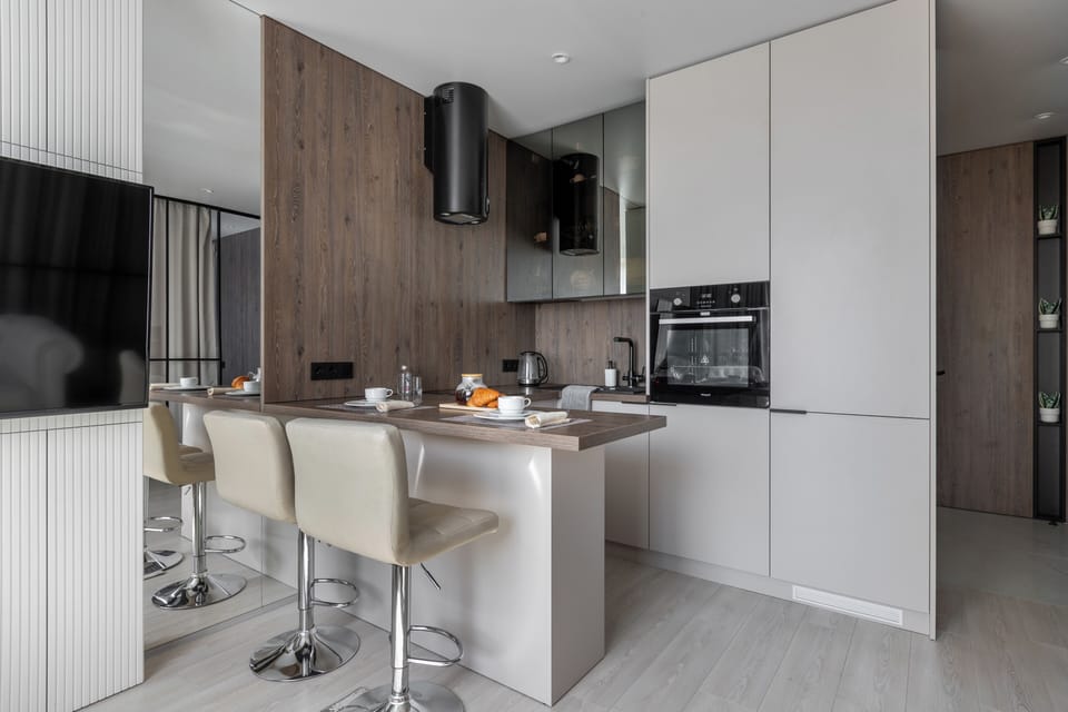 Luxury Apartment, Park View | Private kitchen | Full-size fridge, oven, stovetop, dishwasher