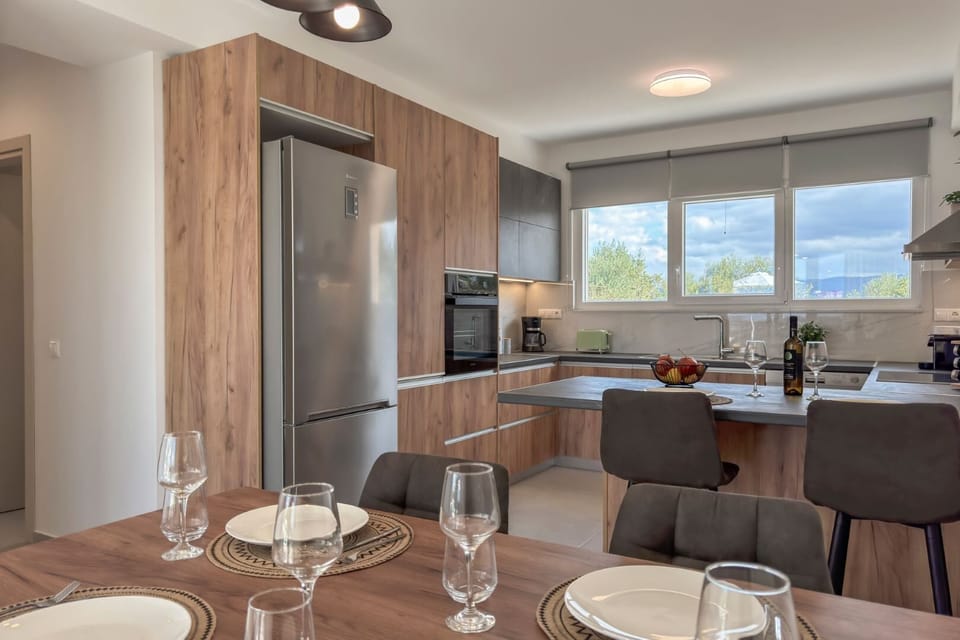 Villa, 3 Bedrooms, Private Pool, Sea View | Dining room