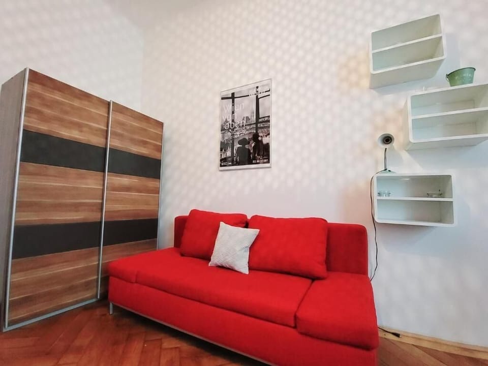 Apartment, 1 Bedroom | 1 bedroom, soundproofing, free WiFi