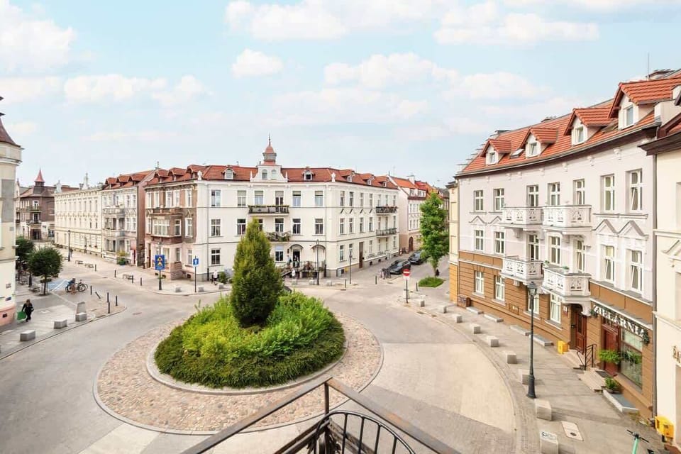 View of the town square from above, with its charming architecture.