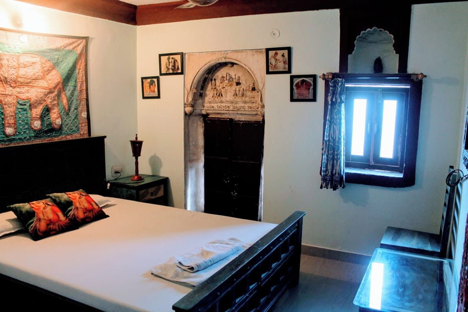 Economy Double Room | WiFi (free), individually furnished, bed sheets