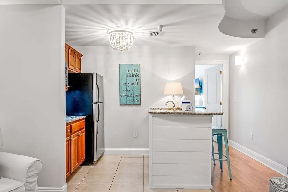 Full kitchen