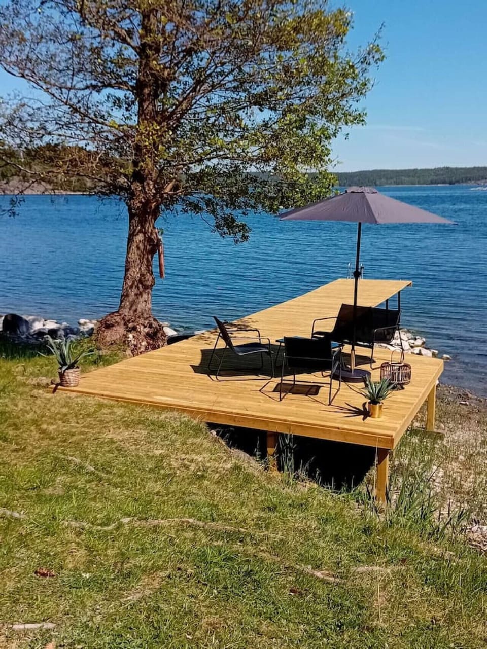 Private jetty with chill out area