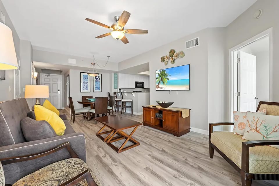 Condo, Multiple Beds (Palms Resort #2715 Full 2 Bedroom) | Living area | TV