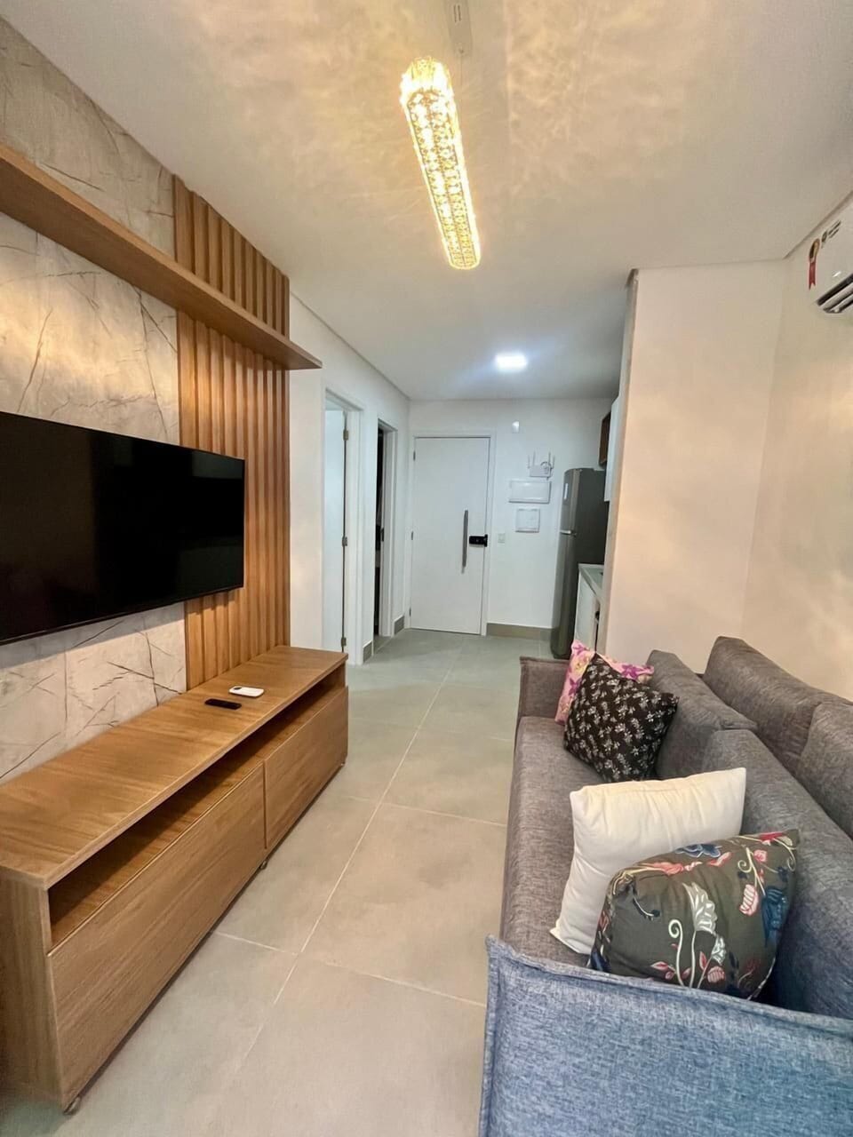 Apartment | Living area | TV