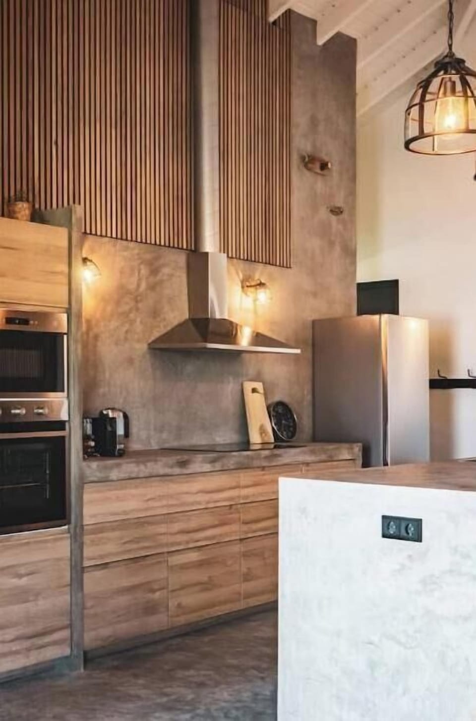 Big kitchen with stove, microwave