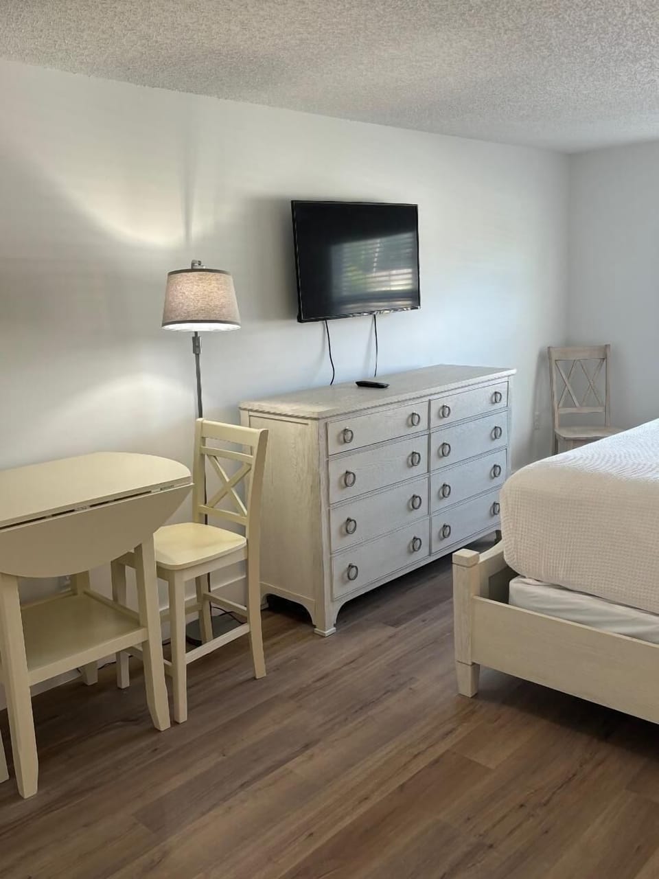 Standard Room | Iron/ironing board, bed sheets