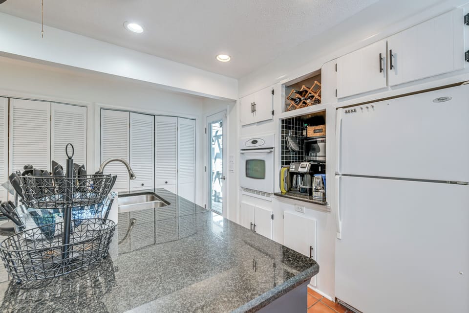 Kitchen | Cooking Basics Supplied | 1st Floor
