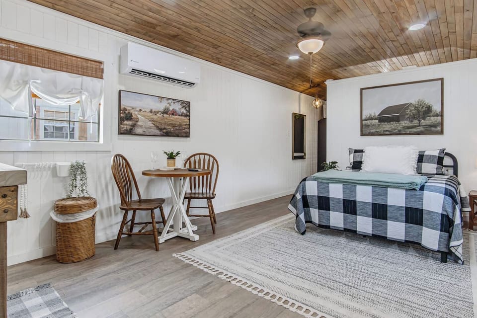 Ceiling fans and efficient heating and AC units assure the cabin’s interior will be right at your comfort level, day or night.