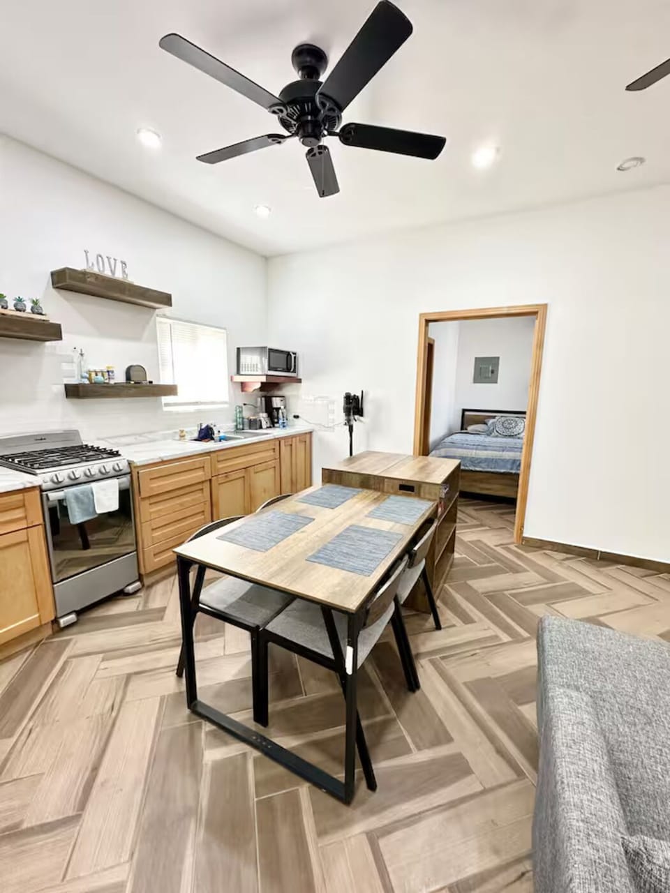 Private kitchen