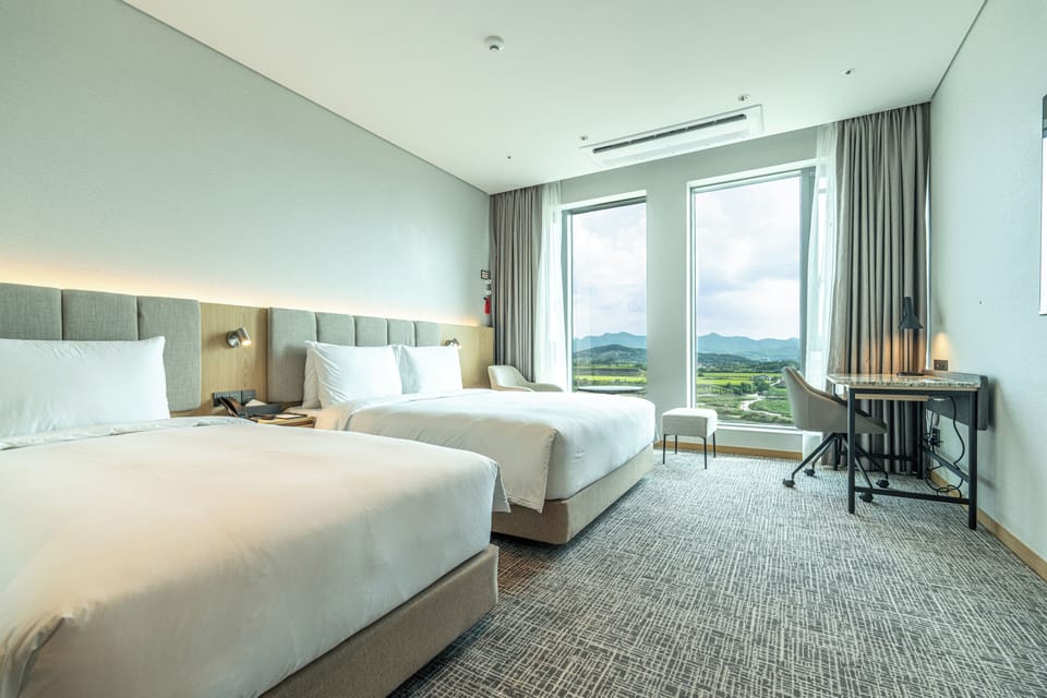 Minibar (some free items), in-room safe, blackout drapes