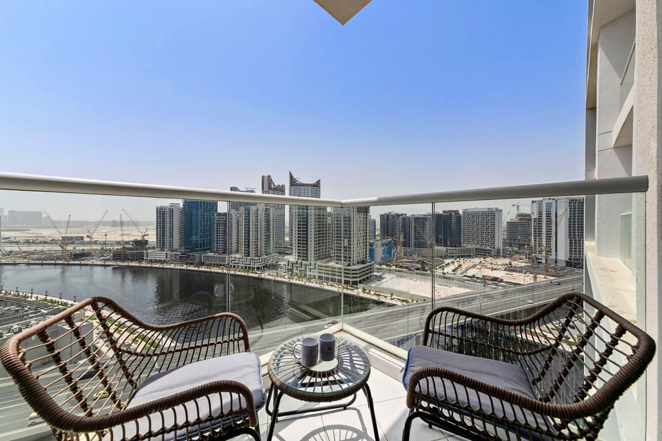 Premium Studio, Canal View | Balcony