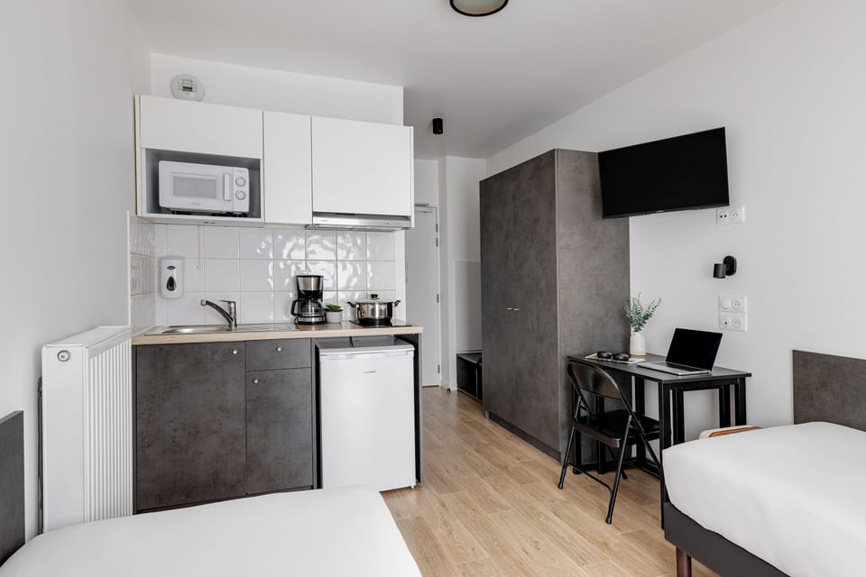Standard Twin Room | Desk, WiFi (free)