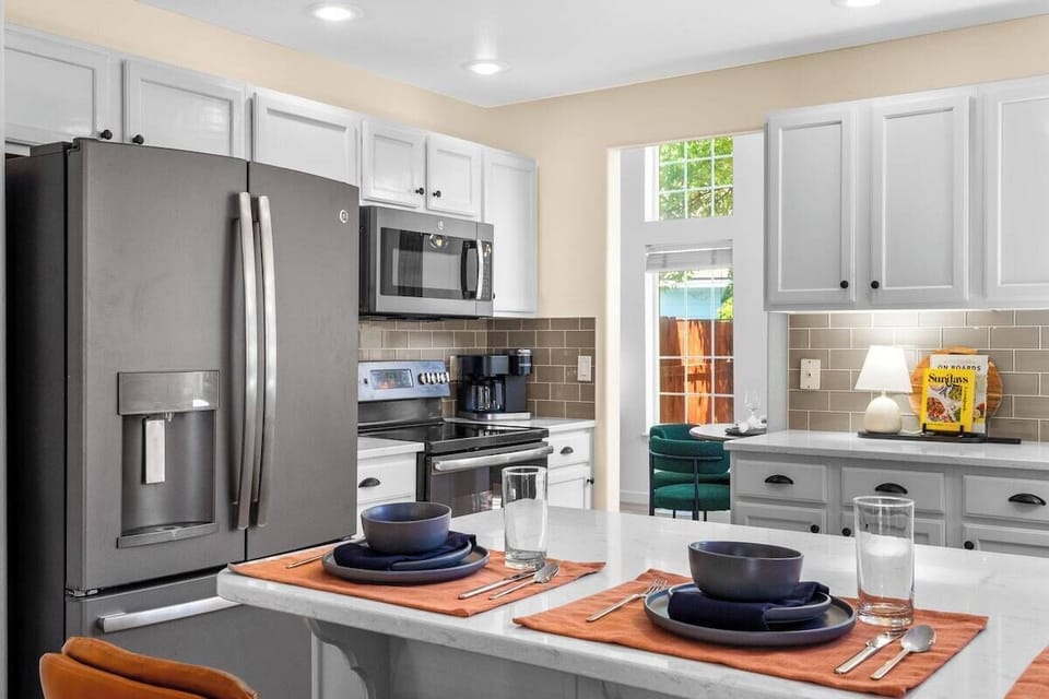 All new state of the art appliances with a full coffee bar including Keurig pods, coffee, creamer, tea and more!