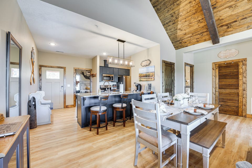 House (3 Bedrooms) | Interior