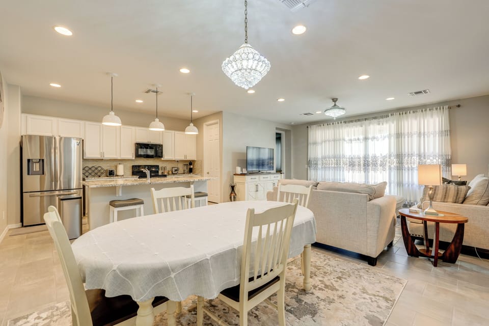 House (4 Bedrooms) | Interior