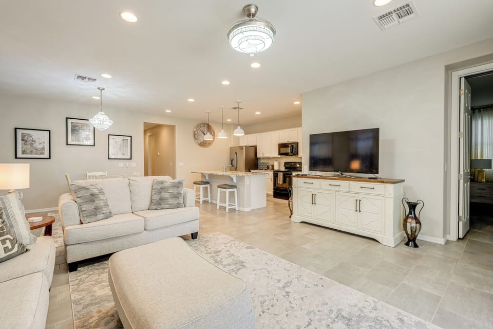 House (4 Bedrooms) | Interior