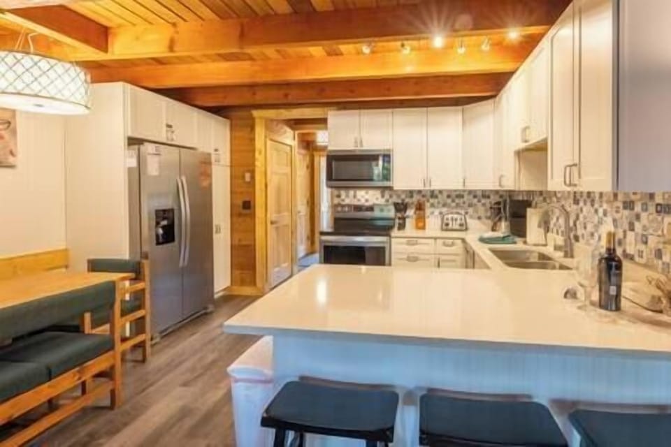 373dbe63 7b9f 4609 94bb 5e86eb1e500b