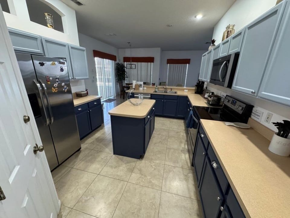 House, 5 Bedrooms | Private kitchen