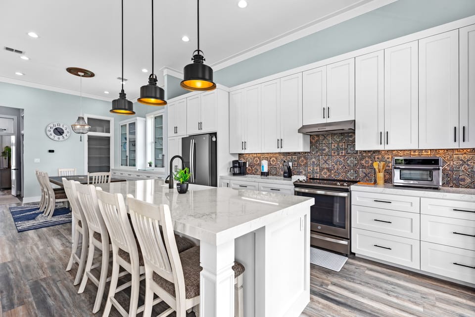 House, 4 Bedrooms | Private kitchen | Coffee/tea maker, fridge, oven, toaster