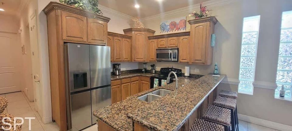 Apartment, 2 Bedrooms | Private kitchen | Coffee/tea maker, fridge, oven, toaster