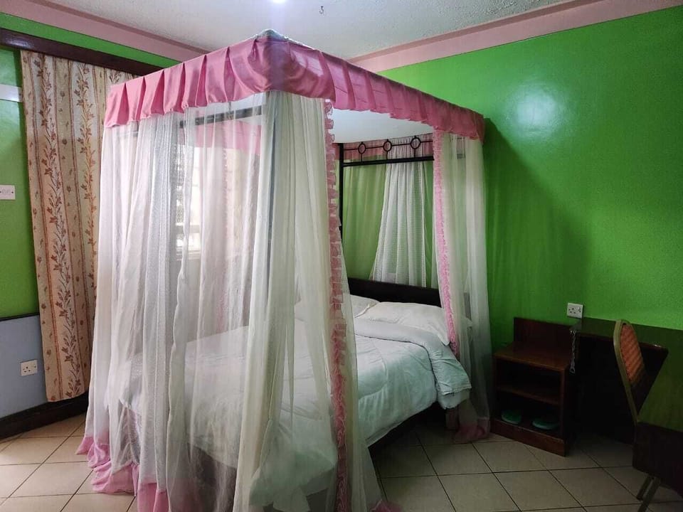 Basic Single Room | Free WiFi