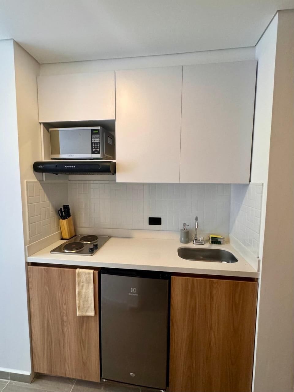 Standard Apartment, City View | Private kitchen