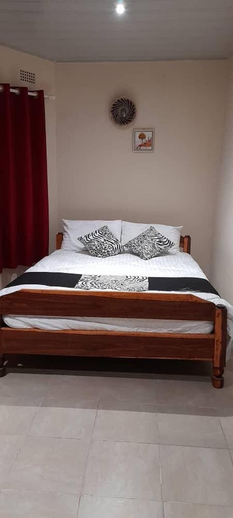 House | 3 bedrooms, iron/ironing board, free WiFi, bed sheets