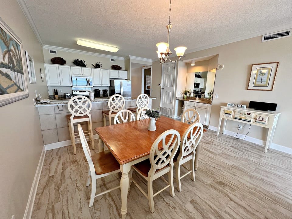 Condo, Multiple Beds, Hot Tub (Regency Isle 704) | 2 bedrooms, individually decorated, individually furnished, bed sheets