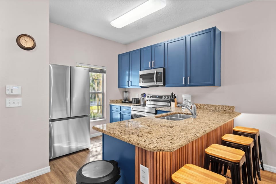 1030LasFuentesDrive(8)