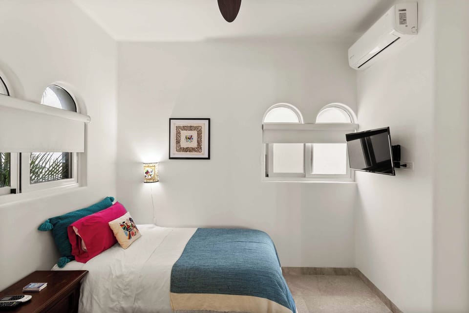 Second bedroom