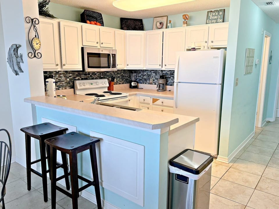 Condo, Multiple Beds, Balcony, Ocean View (The Dunes W501) | Private kitchen