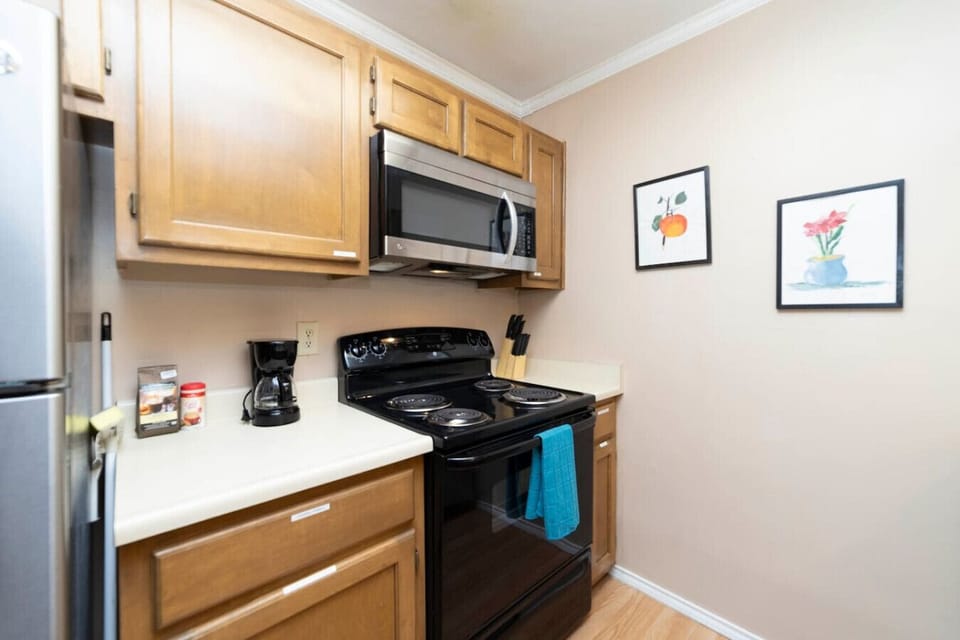 Full sized kitchen with appliances