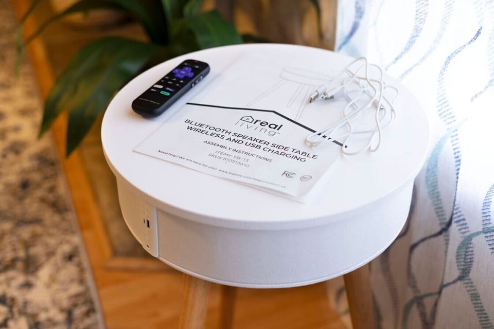 end table w/speaker