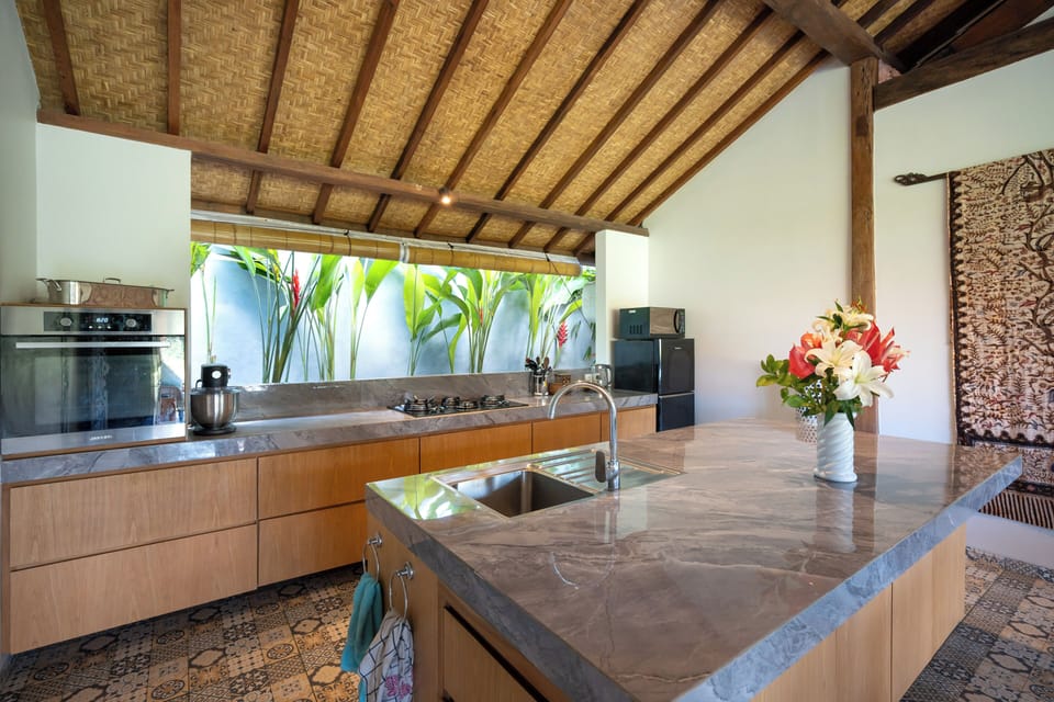 Family Villa, 2 Bedrooms, Private Pool | Private kitchen | Fridge, microwave, oven, stovetop